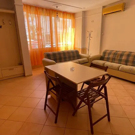 Kevin Apartament Golem (Tirana)
